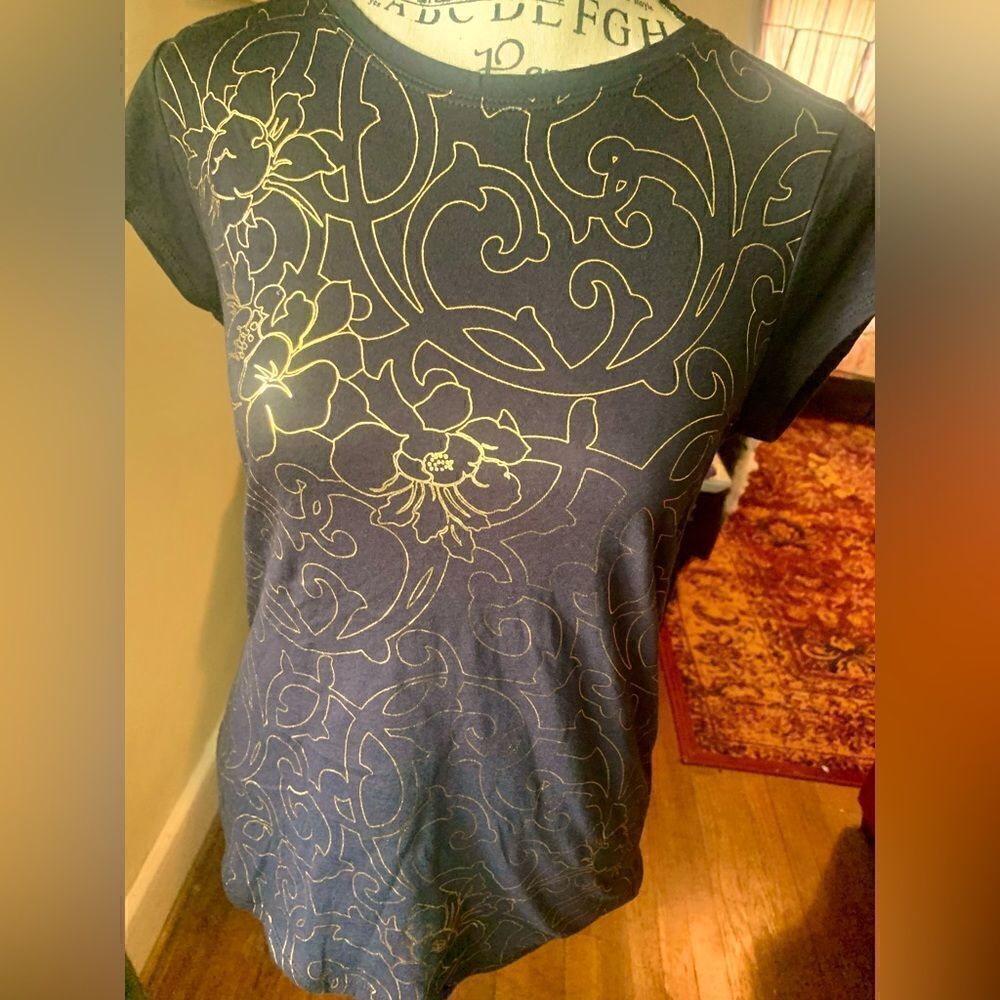 Tahari Black & Gold Tee